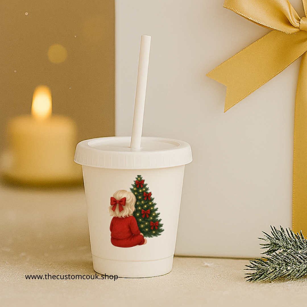 Children's Cup - Christmas Edition Girl and Christmas Tree